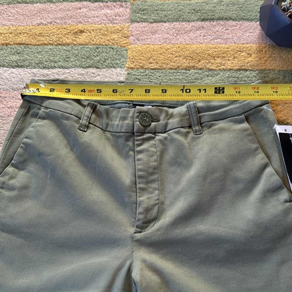 NWT KUT from the kloth thora slash pocket Bermuda short green size 6 - Picture 5 of 15